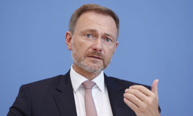 وزير المالية الألماني يحذر من الانفصال السريع عن السوق الصينية