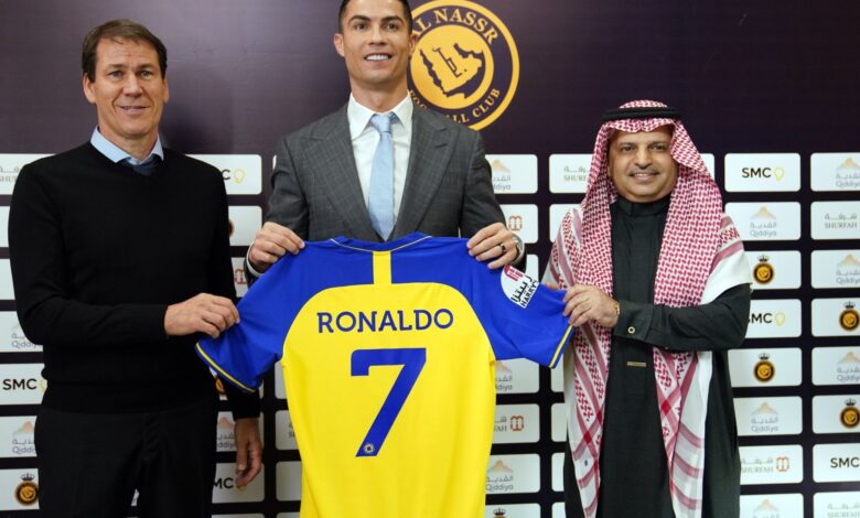 بعد صفقة رونالدو.. طفرة متوقعة في الكرة السعودية ومكاسب اقتصادية عديدة