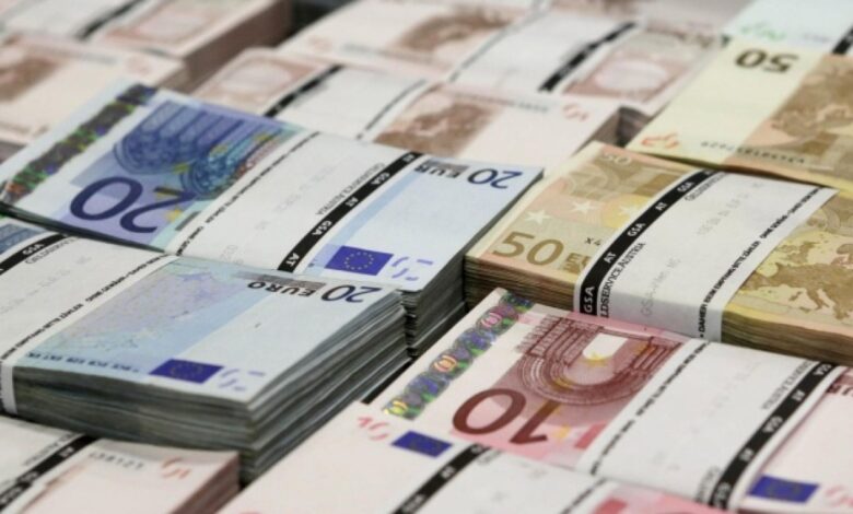 اليورو عند أعلى مستوى في 9 أشهر.. وهذه الأسباب