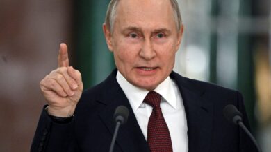 ديلي بيست: كاتب خطابات بوتين السابق يتوقع انقلابا عسكريا في روسيا