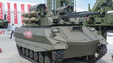 لوفيغارو: أهو خيال علمي أم أن روبوتات ماركر الروسية تستطيع فعلا حرق الدبابات الغربية الثقيلة؟