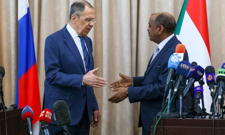 لافروف يزور السودان في مسعى دبلوماسي في منطقة الساحل الإفريقي |  أخبار