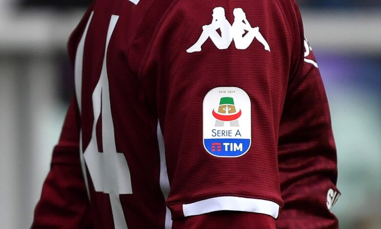 تعادل نصف ما تتقاضاه أندية الدوري الإنجليزي.. البرلمان الإيطالي يسعى لحماية إيرادات حقوق بث دوري كرة القدم