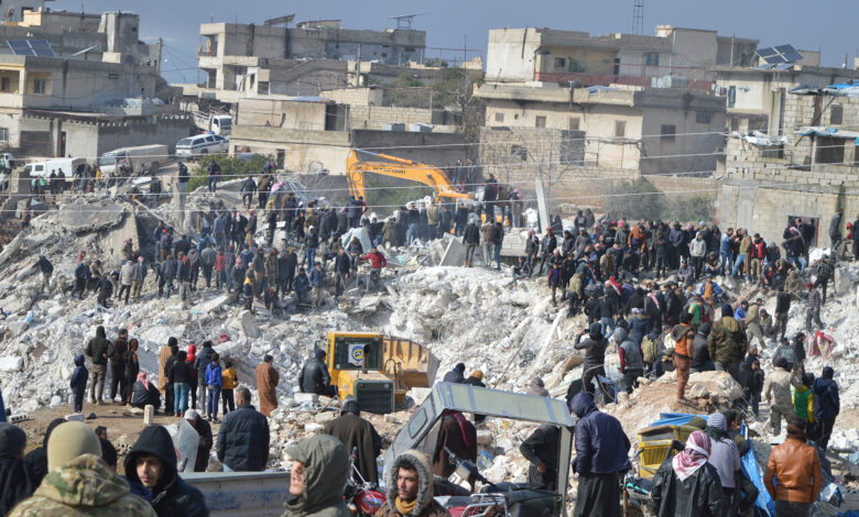 حسرات ودموع.. سوريون يروون للجزيرة نت كيف فقدوا عوائلهم جراء الزلزال