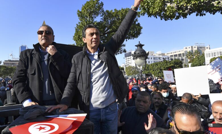 تونس تعتقل شخصية معارضة رئيسية مع تصاعد حملة القمع |  أخبار