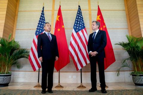 مسؤول صيني يدعو للتواصل مع واشنطن «في الوقت المناسب»