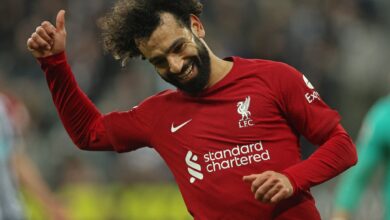 ليفربول يفوز على نيوكاسل "بالتخصص" في الدوري الإنجليزي الممتاز