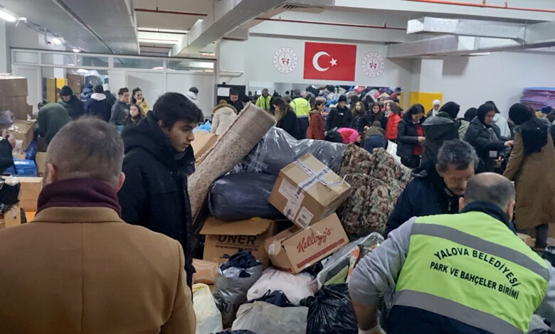 التبرع بالدم والمال.. هكذا تساهم الجاليات العربية في مواجهة زلزال تركيا