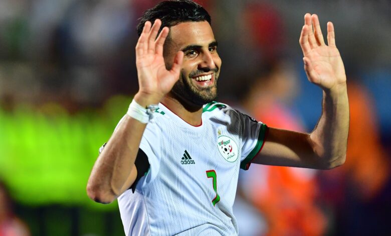سجل هدف الفوز في وقت قاتل.. رياض محرز يقود الجزائر لتخطي النيجر في تصفيات أمم أفريقيا