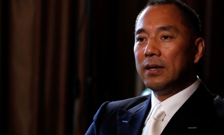 اتهم رجل الأعمال الصيني وحليف بانون Guo Wengui بتهمة الاحتيال بمليار دولار