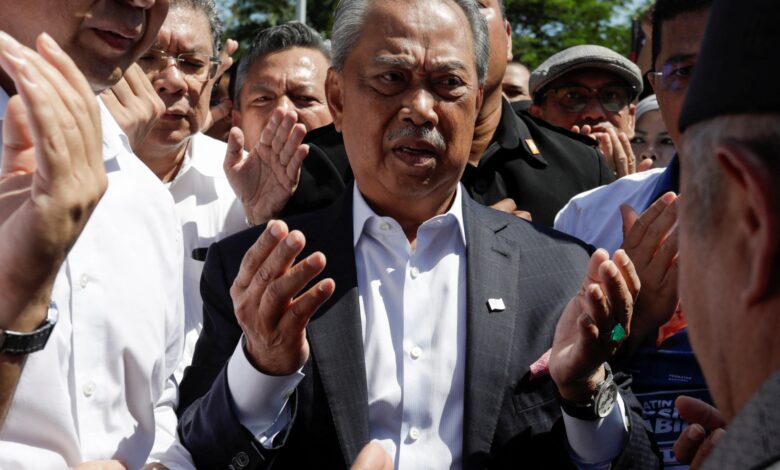 اعتقال رئيس الوزراء الماليزي السابق محي الدين ياسين ويواجه تهمة الفساد