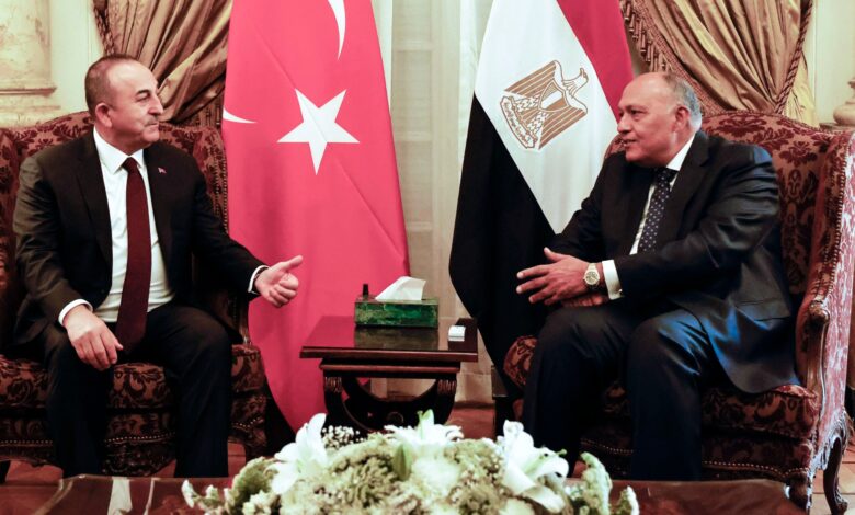كبار الدبلوماسيين في مصر وتركيا يجرون محادثات القاهرة الأولى منذ عقد |  أخبار