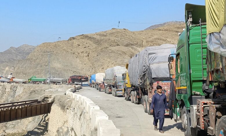 171 مليون دولار حجم التبادل التجاري بين البلدين.. ما أهمية إعادة افتتاح معبر طورخم بين أفغانستان وباكستان؟