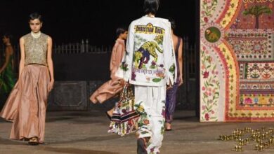 ديور تحوّل بوابة الهند في مومباي إلى منحدر أزياء