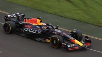 Verstappen يحدد السرعة المبكرة في الممارسة الأولى في GP الأسترالية