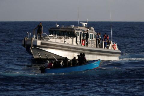 14 ميتا قبالة تونس في غرق قارب المهاجرين