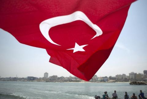 تركيا تدعو المبعوث الفرنسي واحتجاجات لاستضافة أكراد سوريا