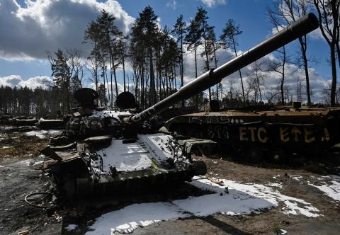 أوكرانيا تحقق في إطلاق نار روسي مزعوم لأسير حرب