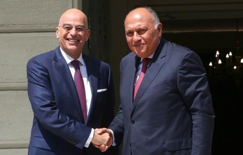 مصر واليونان تبحثان تعزيز التعاون في منتدى غاز شرق المتوسط