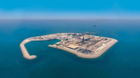 الإمارات توقع عقوداً جديدة لتطوير قطاع الطاقة