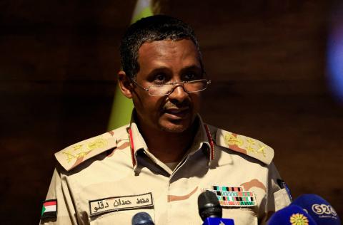 دقلو السوداني يلتزم بوقف تصعيد التوترات مع الجيش