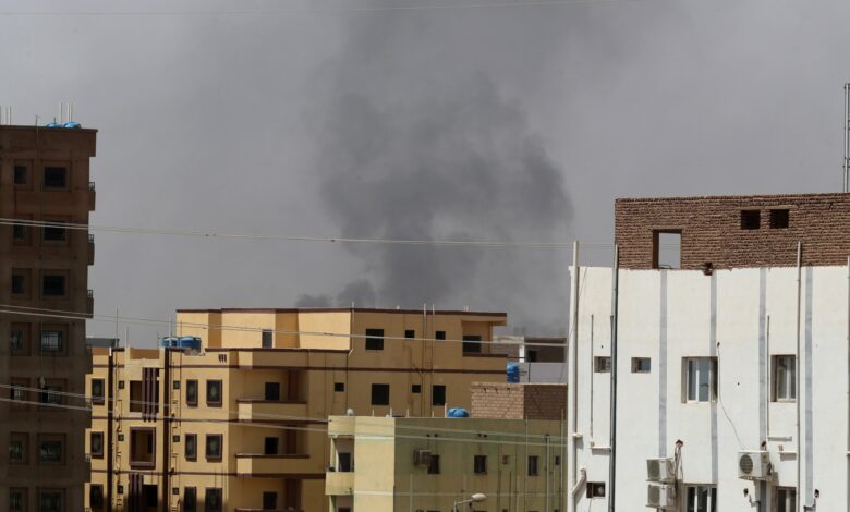 دوي انفجارات وإطلاق نار في الخرطوم عاصمة السودان