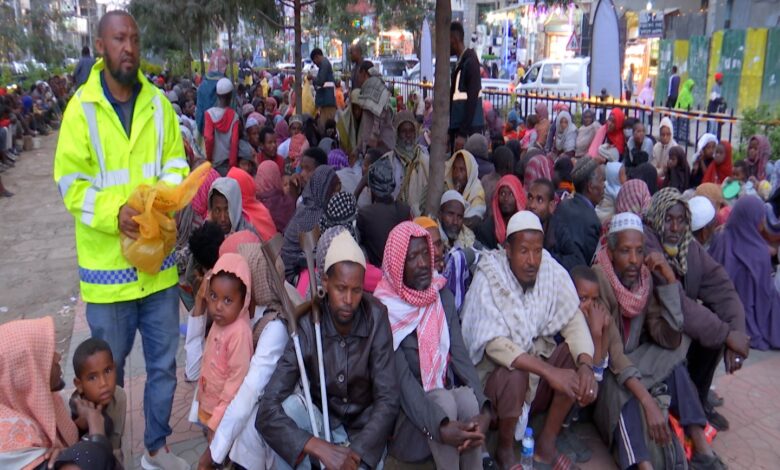 وجهة الفقراء والمحتاجين.. مبادرة خيرية بحي بيتل الإثيوبي خلال شهر رمضان