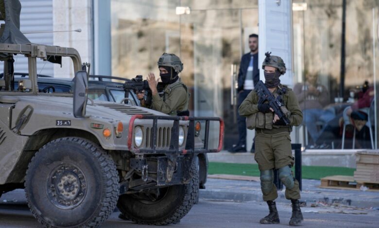 الأردن: نائب في البرلمان تحتجزه إسرائيل بسبب مزاعم بتهريب أسلحة وذهب |  أخبار الصراع الإسرائيلي الفلسطيني