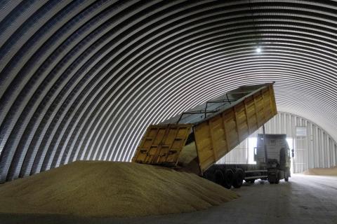 روسيا تتهم أوكرانيا بتخريب صفقة الحبوب مع برنامج الرشوة