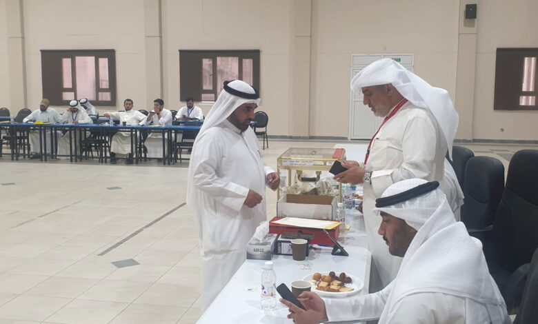 كيف ينظر الناخبون والمراقبون لانتخابات مجلس الأمة الكويتي الجديد؟