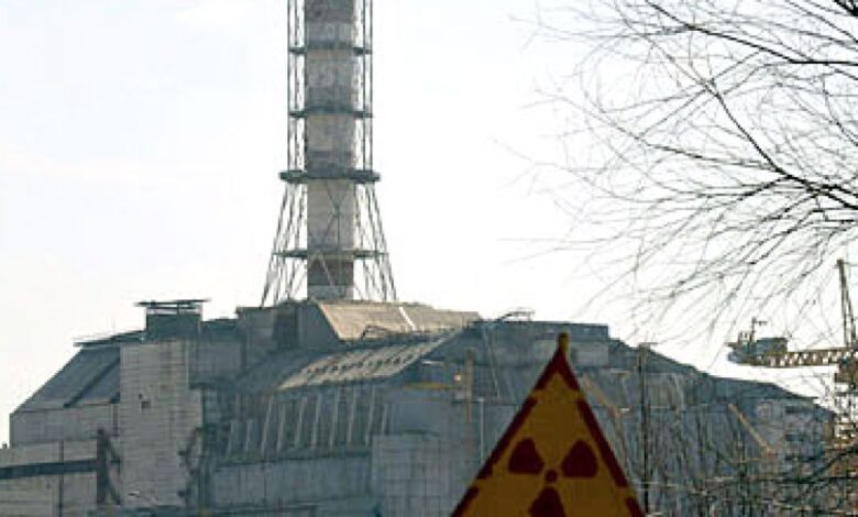 موقع روسي: كييف تجمع الوقود المُشع في تشرنوبل فهل تصنع قنبلة إشعاعية؟