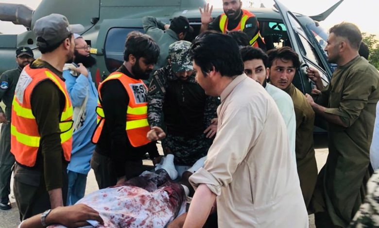 فورين بوليسي: التفجير الانتحاري في باكستان يضع طالبان بمواجهة مع تنظيم الدولة