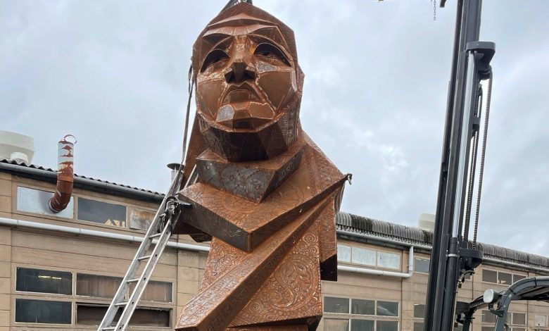 عنصرية ومقارنة بفرنسا.. تمثال "قوة الحجاب" يثير الجدل في بريطانيا