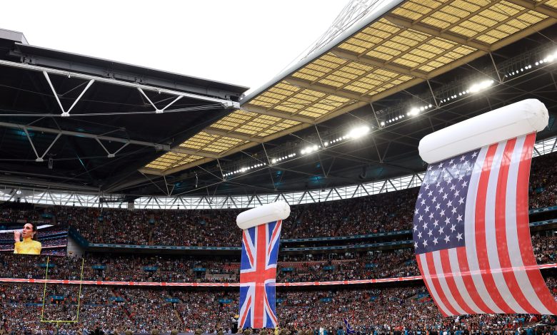 الاتحاد الإنجليزي يحظر الأعلام الإسرائيلية والفلسطينية بملعب ويمبلي