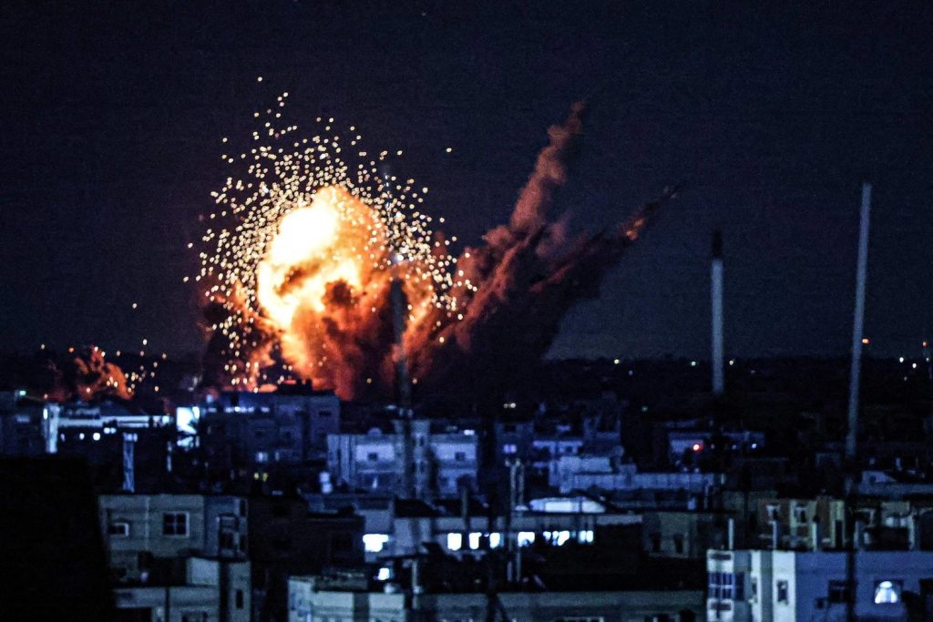 اليوم الخامس عشر من قصف غزة