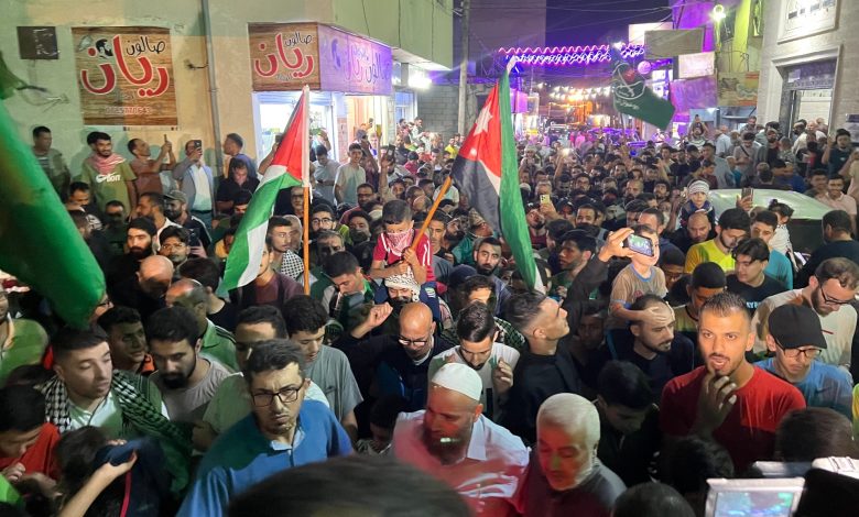 مسيرات ليلية في مدن أردنية دعما لعملية "طوفان الأقصى"