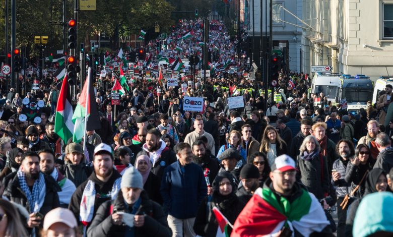 مظاهرات التضامن مع فلسطين تطيح بوزيرة داخلية بريطانيا
