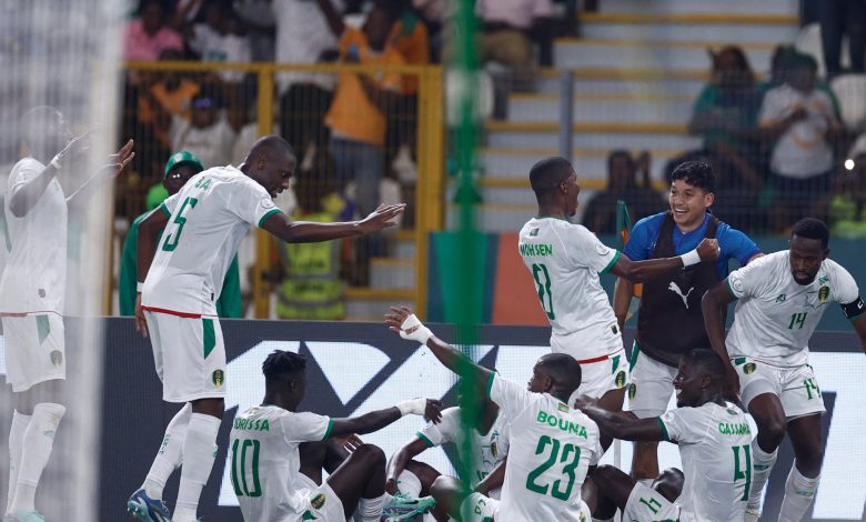 مفاجأة من العيار الثقيل.. موريتانيا تقصي الجزائر وتتأهل لثمن نهائي كأس أفريقيا لأول مرة في تاريخها