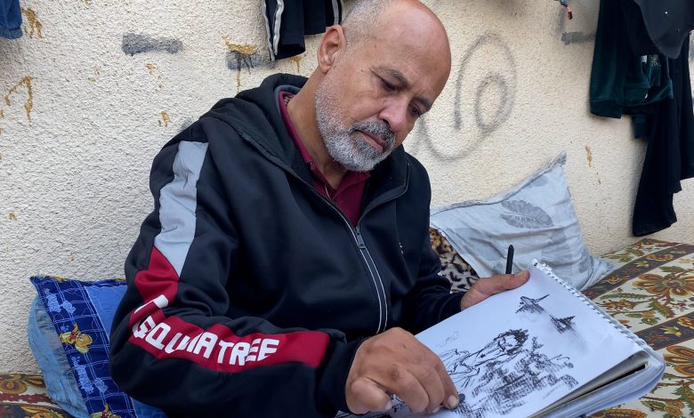 شاهد.. داخل خيمة نزوح برفح.. باسل المقوسي: أرسم من أجل إنسانيتي