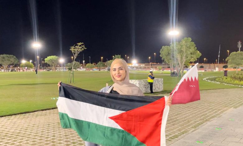 فازت فلسطين وتأهلت قطر.. حينما تفرح الجماهير لفوز منافسها