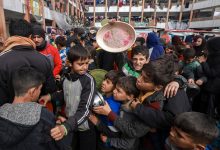 أطفال غزة يصرخون جوعا "ولا حياة لمن تنادي"