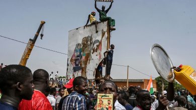 فورين بوليسي: هل هذه نهاية فرنسا أفريقيا؟