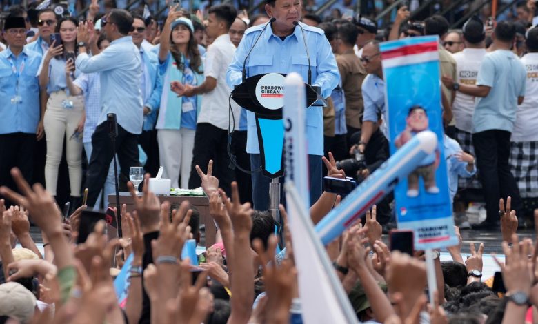 تحالف الخصوم على رأس إندونيسيا وباسويدان يستعد للطعن في نتائج الانتخابات