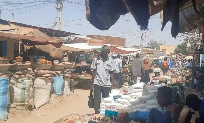 الحرب تعرقل وصول السلع الرمضانية من دارفور إلى المدن السودانية