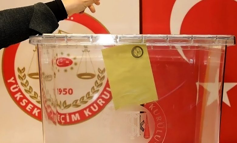 استطلاعات الرأي تكشف توجهات الشارع التركي بالانتخابات المحلية