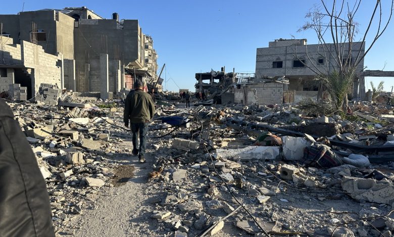 مؤرخ فرنسي: غزة تموت تحت وطأة مأزق ثلاثي