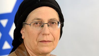 هآرتس: على إسرائيل أن تختار إما وزيرة يمينية متطرفة وإما المحتجزين في غزة