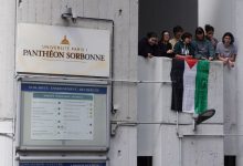 جامعة السوربون تحاصر طلابا مؤيدين لفلسطين