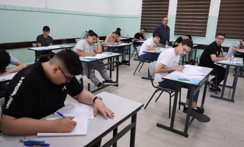اقتحامات الاحتلال وحرب غزة تخيمان على امتحانات التوجيهي بالضفة