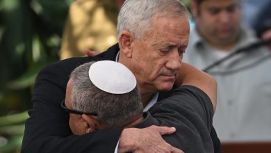 هل تعمق استقالة غانتس أزمات إسرائيل الداخلية وتزيد عزلتها الدولية؟